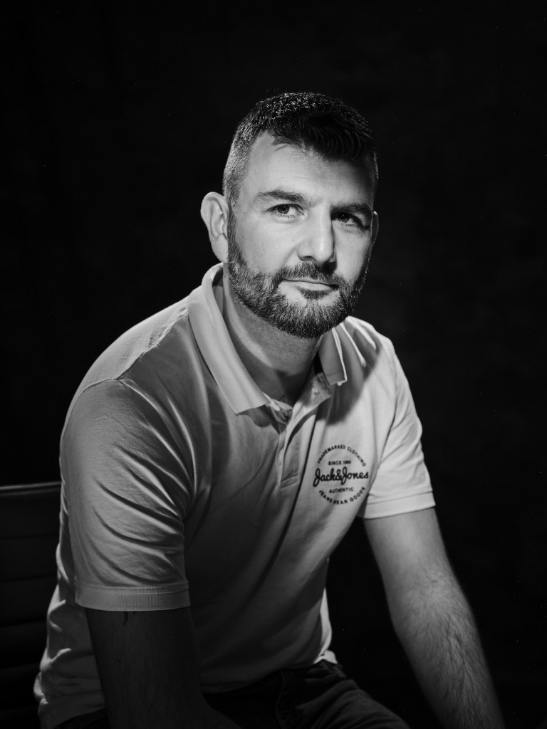 portrait corporate, studio, entreprise, photographe metz, luxembourg, Grand Est, France, reportage d'entreprise, style Harcourt, 