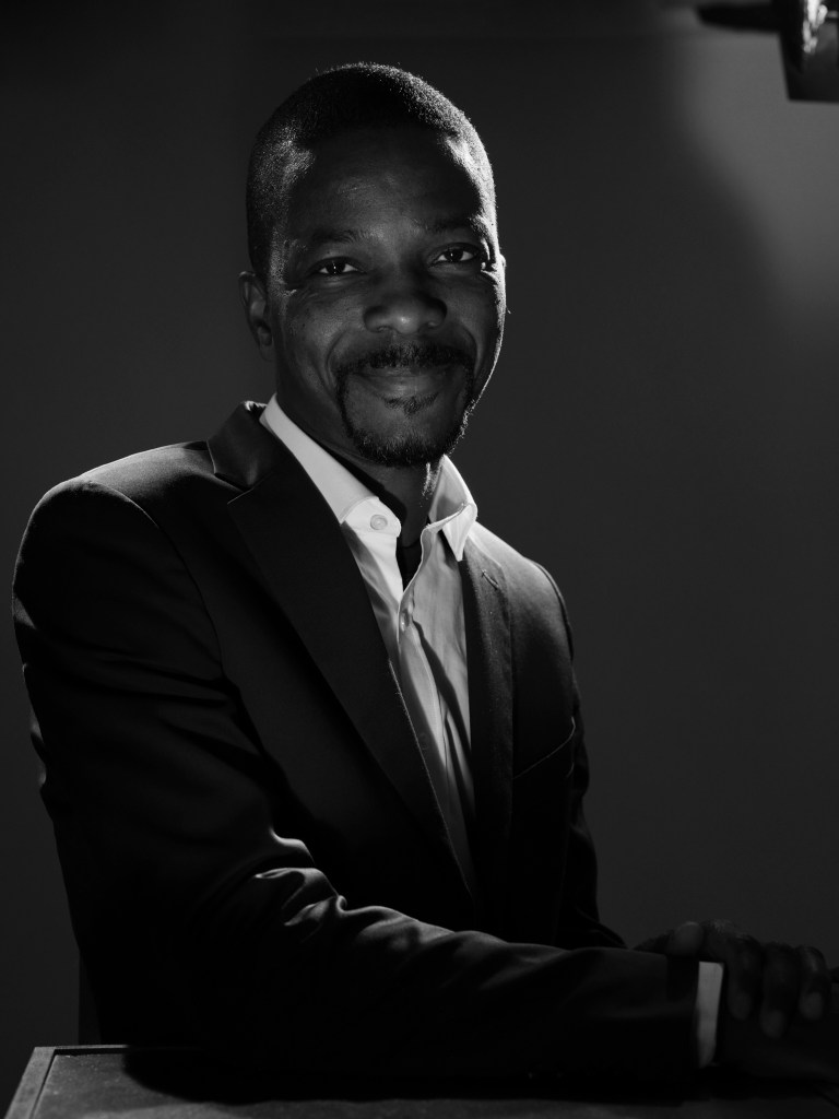 portrait corporate, studio, entreprise, photographe metz, luxembourg, Grand Est, France, reportage d'entreprise, style Harcourt, 